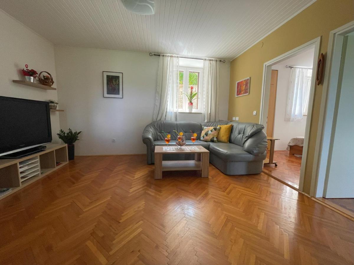 Apartment Kastel Pazin Buitenkant foto