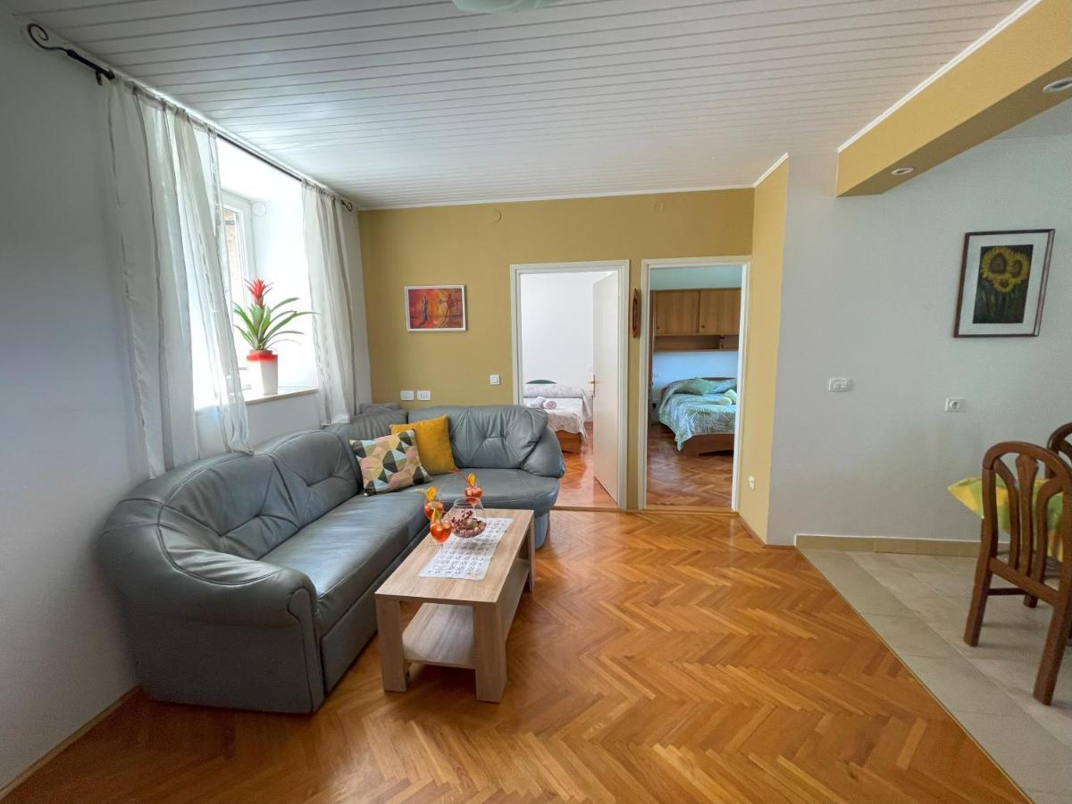 Apartment Kastel Pazin Buitenkant foto